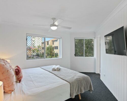 burleigh-beach-2-bedroom-apartments-unit-15-(5)